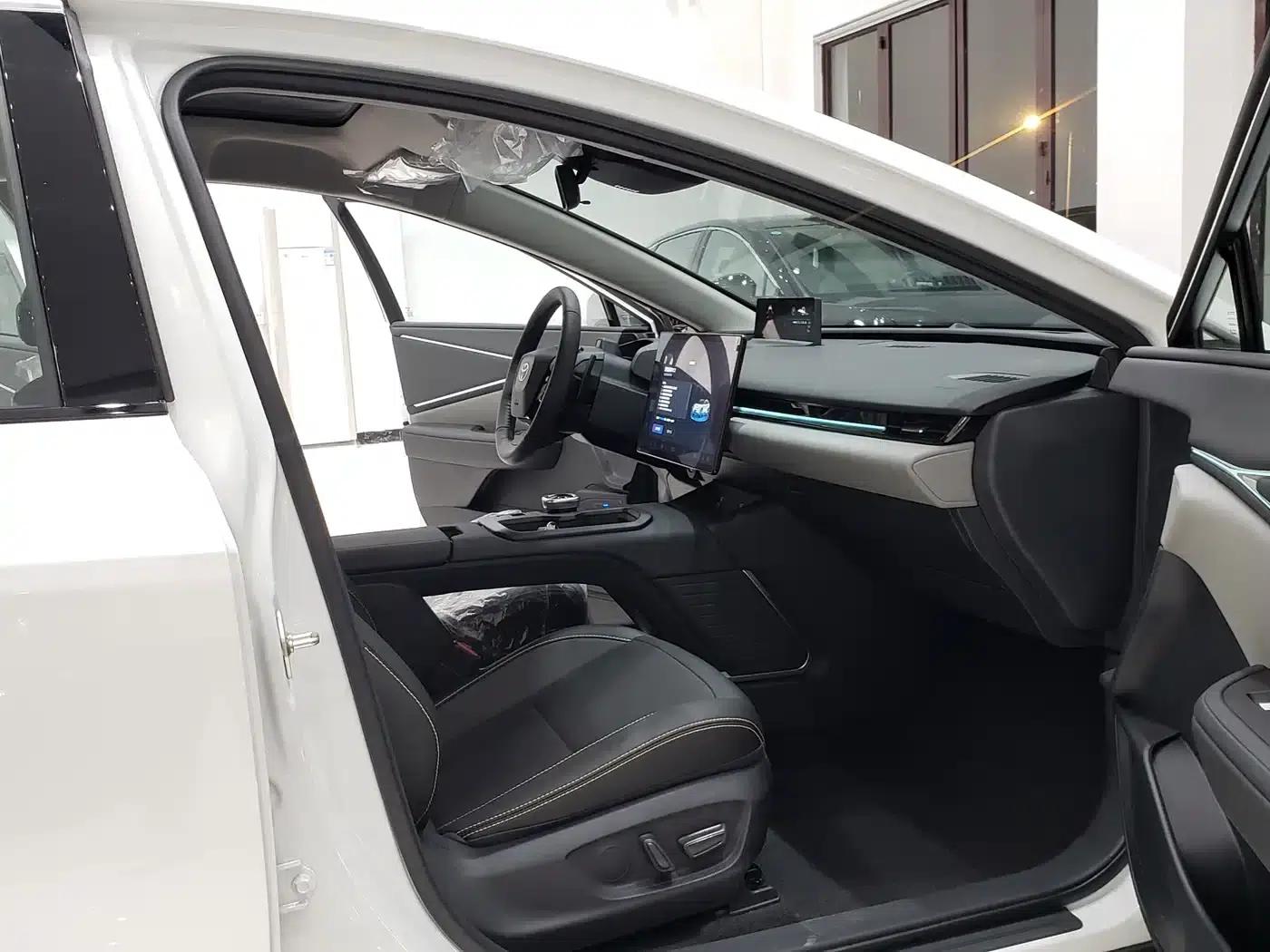 Toyota BZ5 2025 550 PRO Smart Edition — миниатюра 6