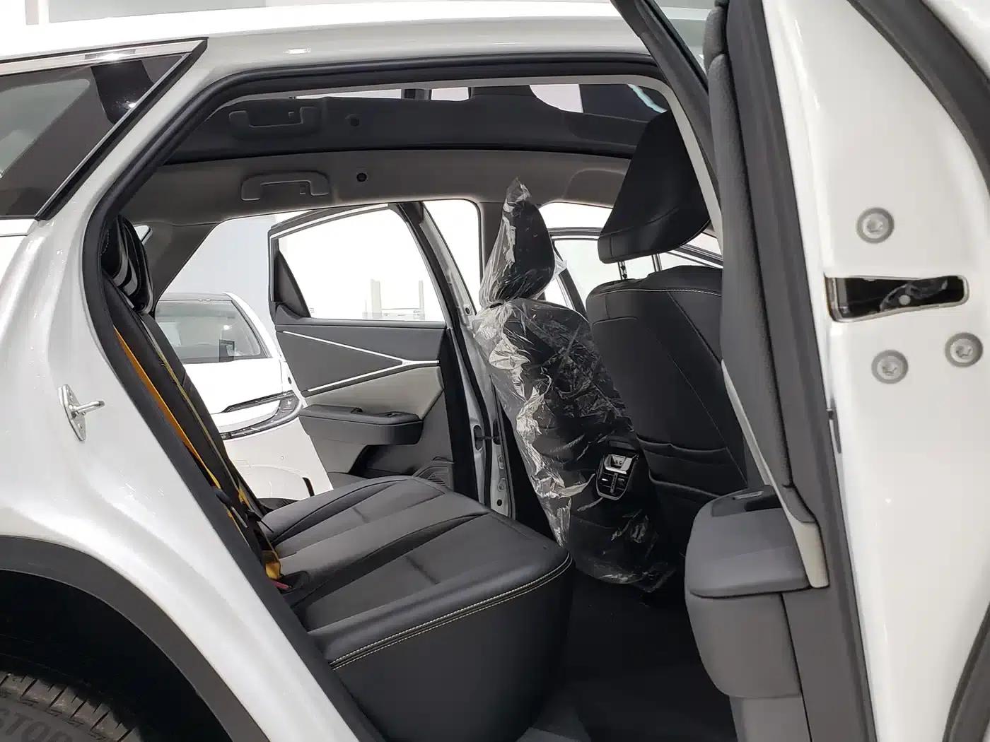 Toyota BZ5 2025 550 PRO Smart Edition — миниатюра 7