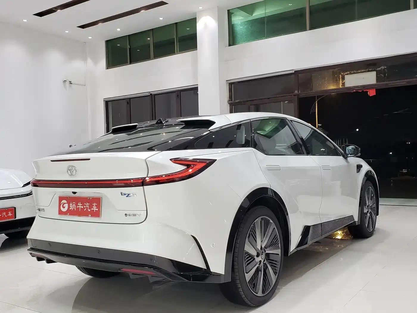 Toyota BZ5 2025 550 PRO Smart Edition — миниатюра 10
