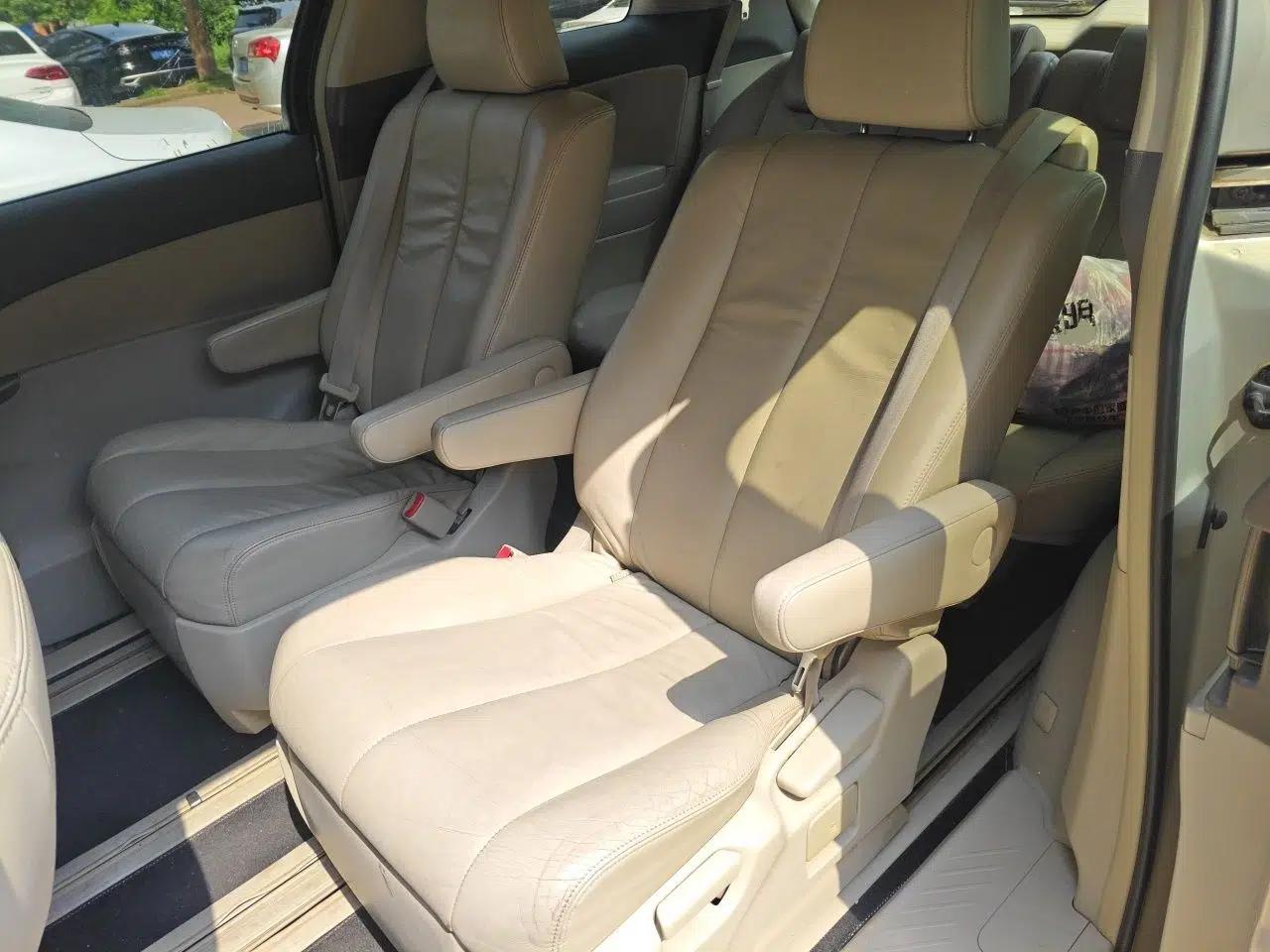 Toyota Previa 2007 3.5L 7-Seater Luxury Version — миниатюра 18