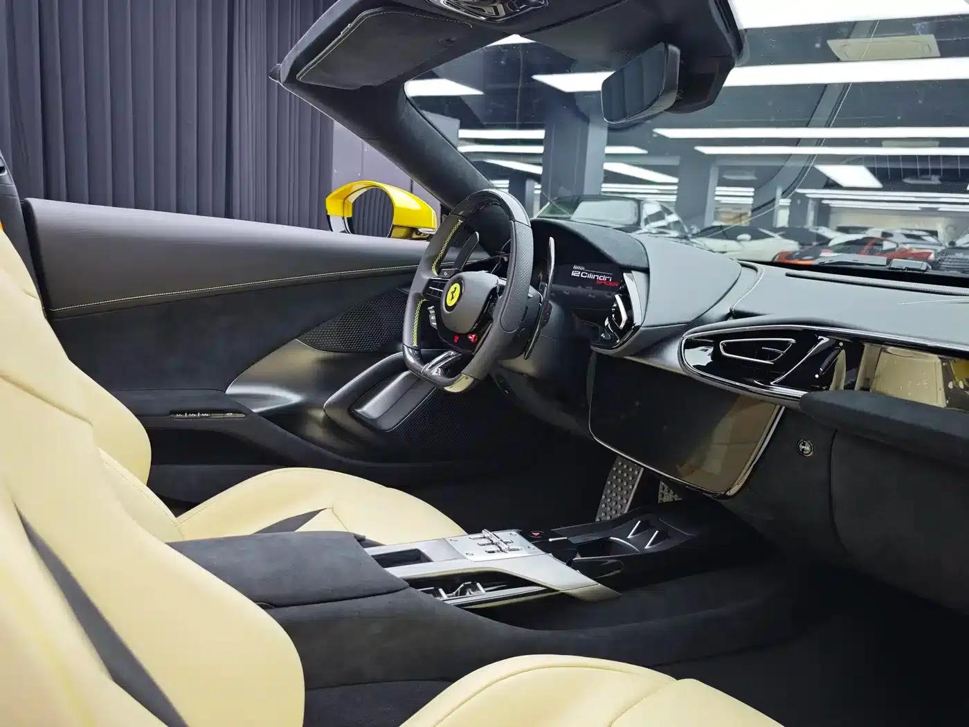Ferrari 12 Cilindri 2024 6.5L Spider — миниатюра 14