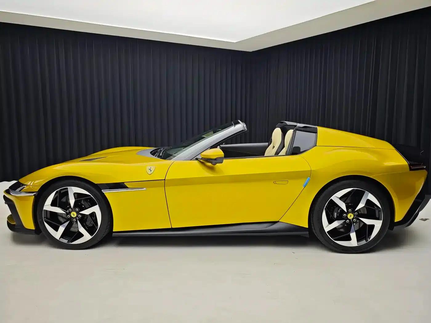 Ferrari 12 Cilindri 2024 6.5L Spider — миниатюра 7