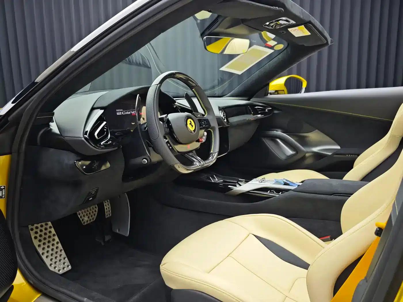 Ferrari 12 Cilindri 2024 6.5L Spider — миниатюра 8