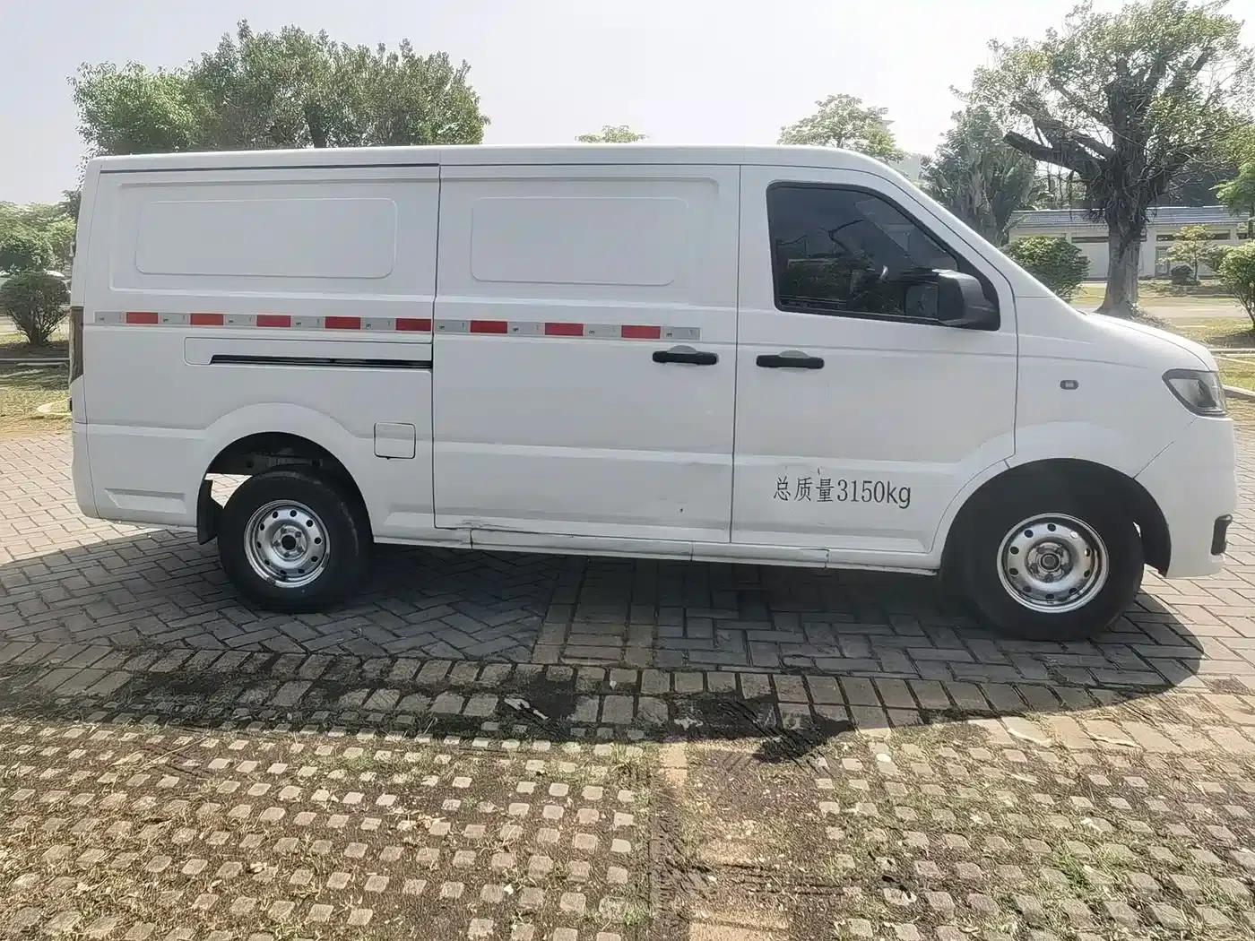 EV6 2023 Fast and Slow Charging Version — миниатюра 4