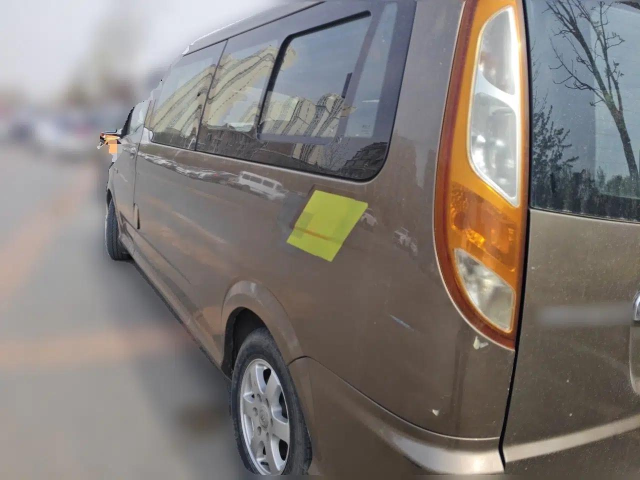 Foton MP-X E 2011 2.4L - M240SL Wealth Express Comfort Edition 4G64 — миниатюра 4