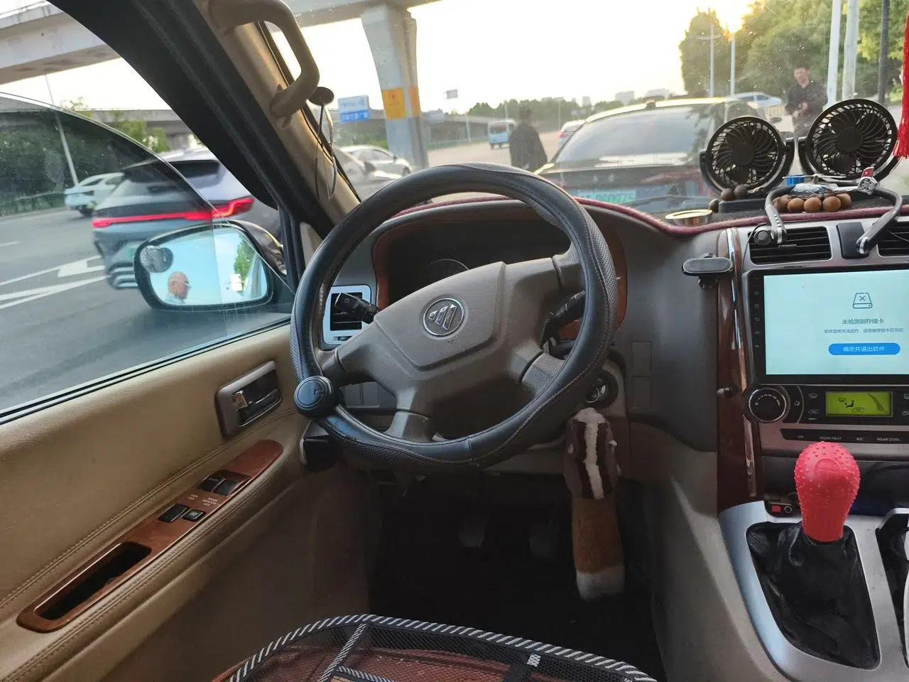Foton MP-X E 2014 2.0L Business Class Standard Edition 4G64 — миниатюра 11