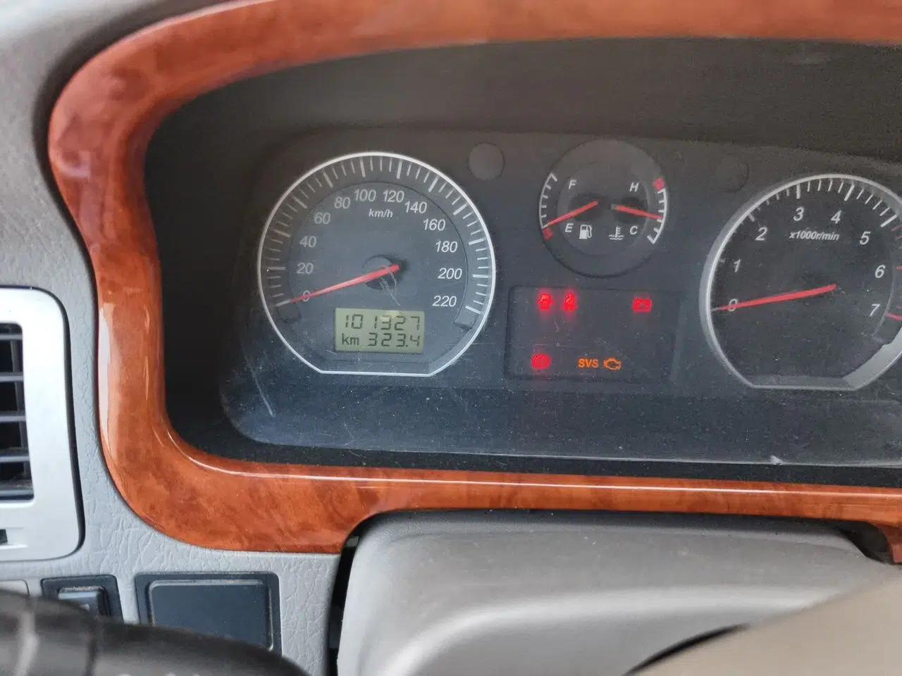 Foton MP-X E 2014 2.0L Business Class Standard Edition 4G64 — миниатюра 13