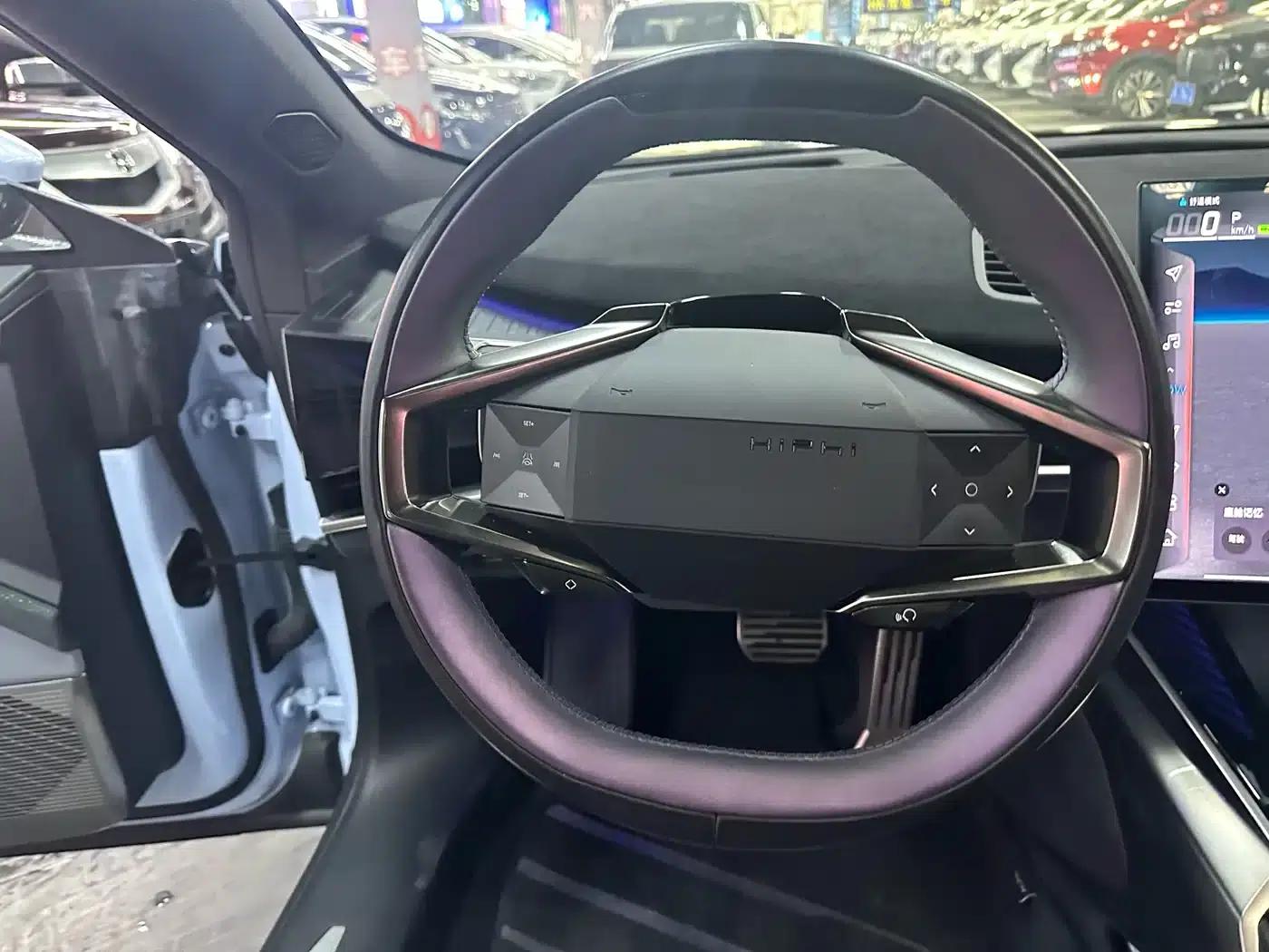 HiPhi Z 2023 City Edition (4-seater) — миниатюра 13