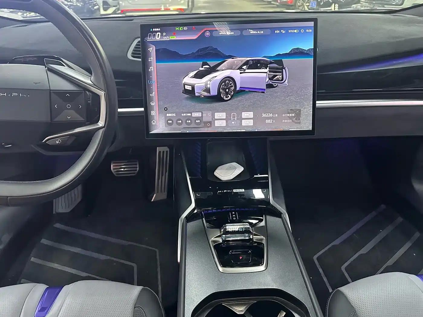 HiPhi Z 2023 City Edition (4-seater) — миниатюра 14