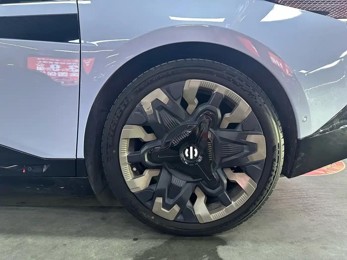 HiPhi Z 2023 City Edition (4-seater) — миниатюра 17