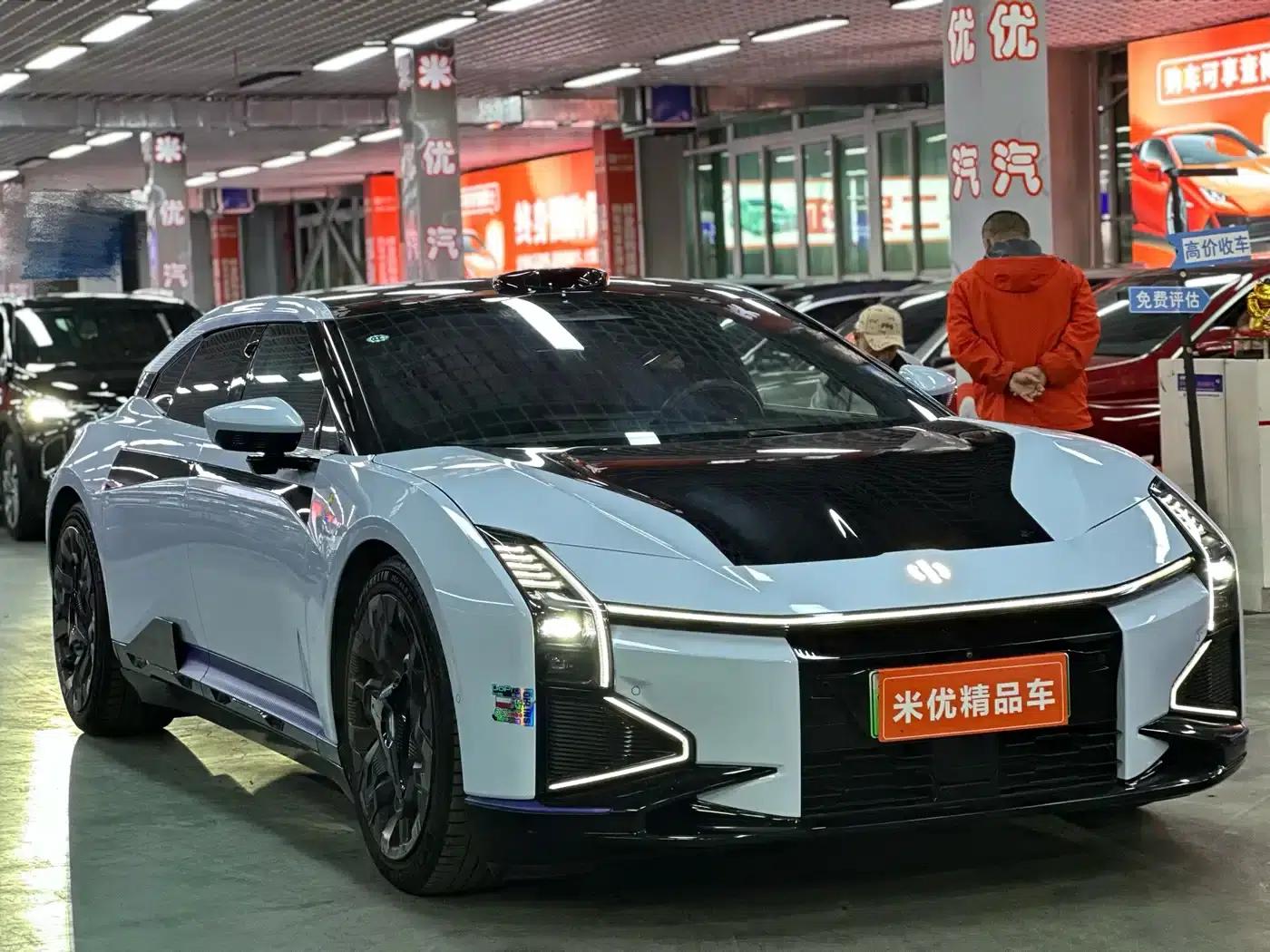 HiPhi Z 2023 City Edition (4-seater) — миниатюра 5