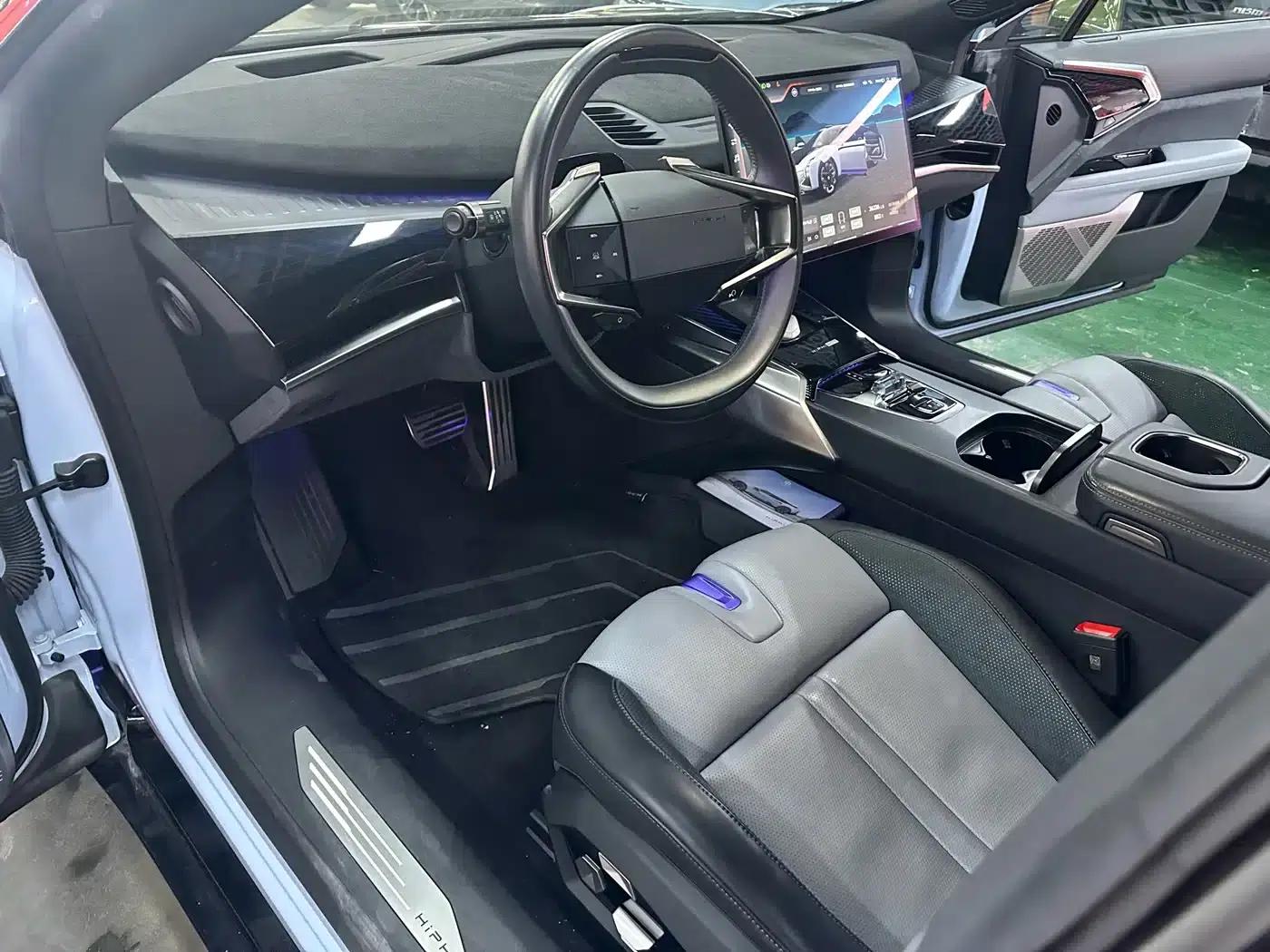 HiPhi Z 2023 City Edition (4-seater) — миниатюра 8