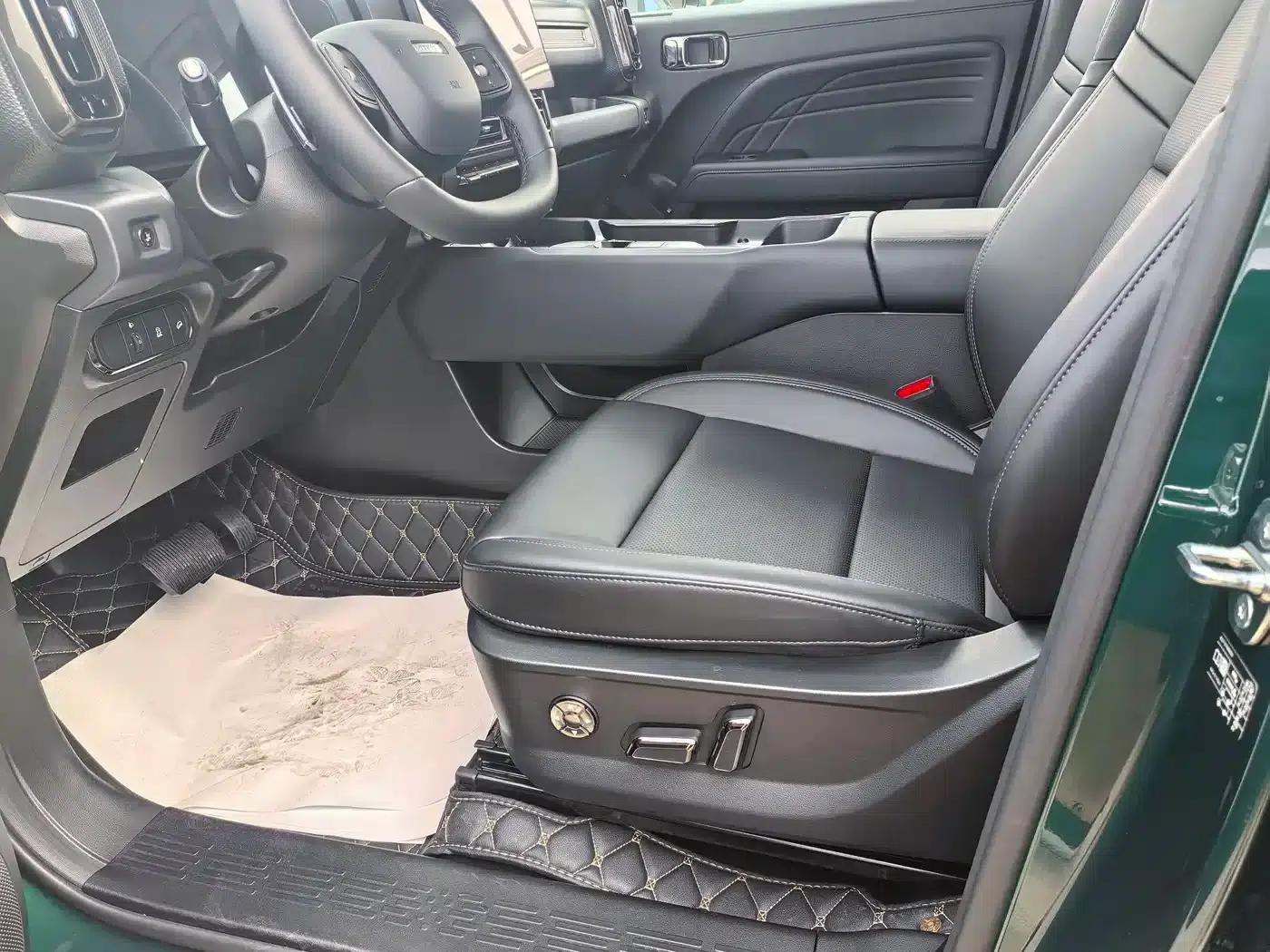 Haval Raptor 2025 Fuel-Powered 2.0T 4WD Ultra — миниатюра 7