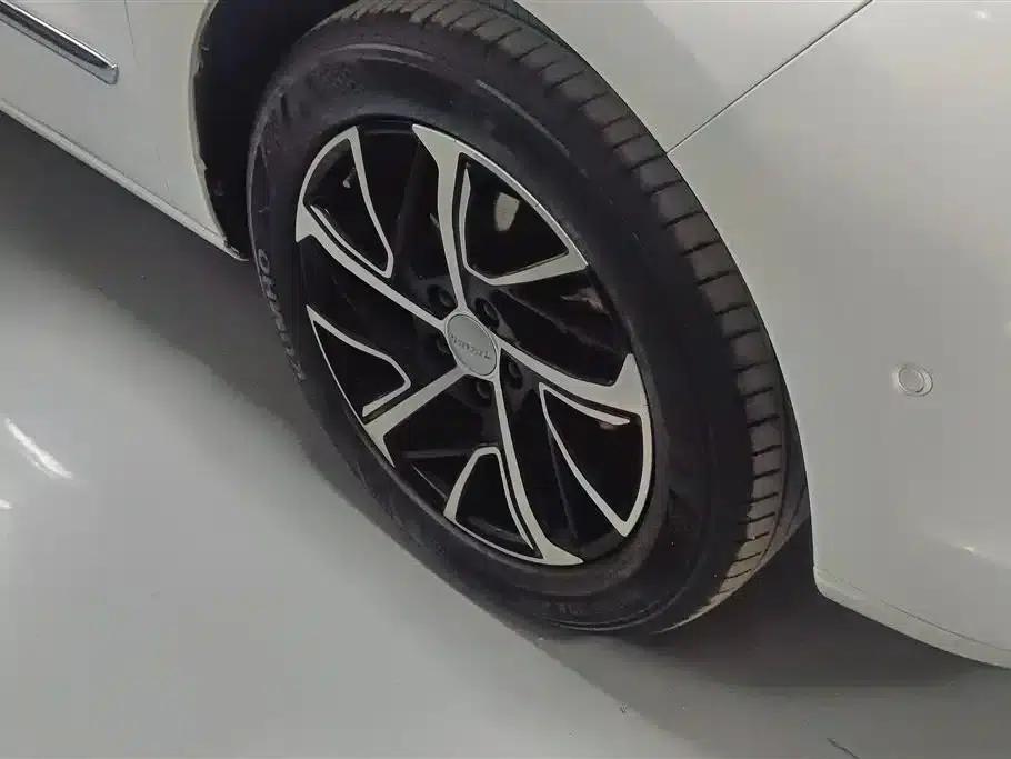 Haval First Love 2021 1.5T Automatic Large Edition — миниатюра 6
