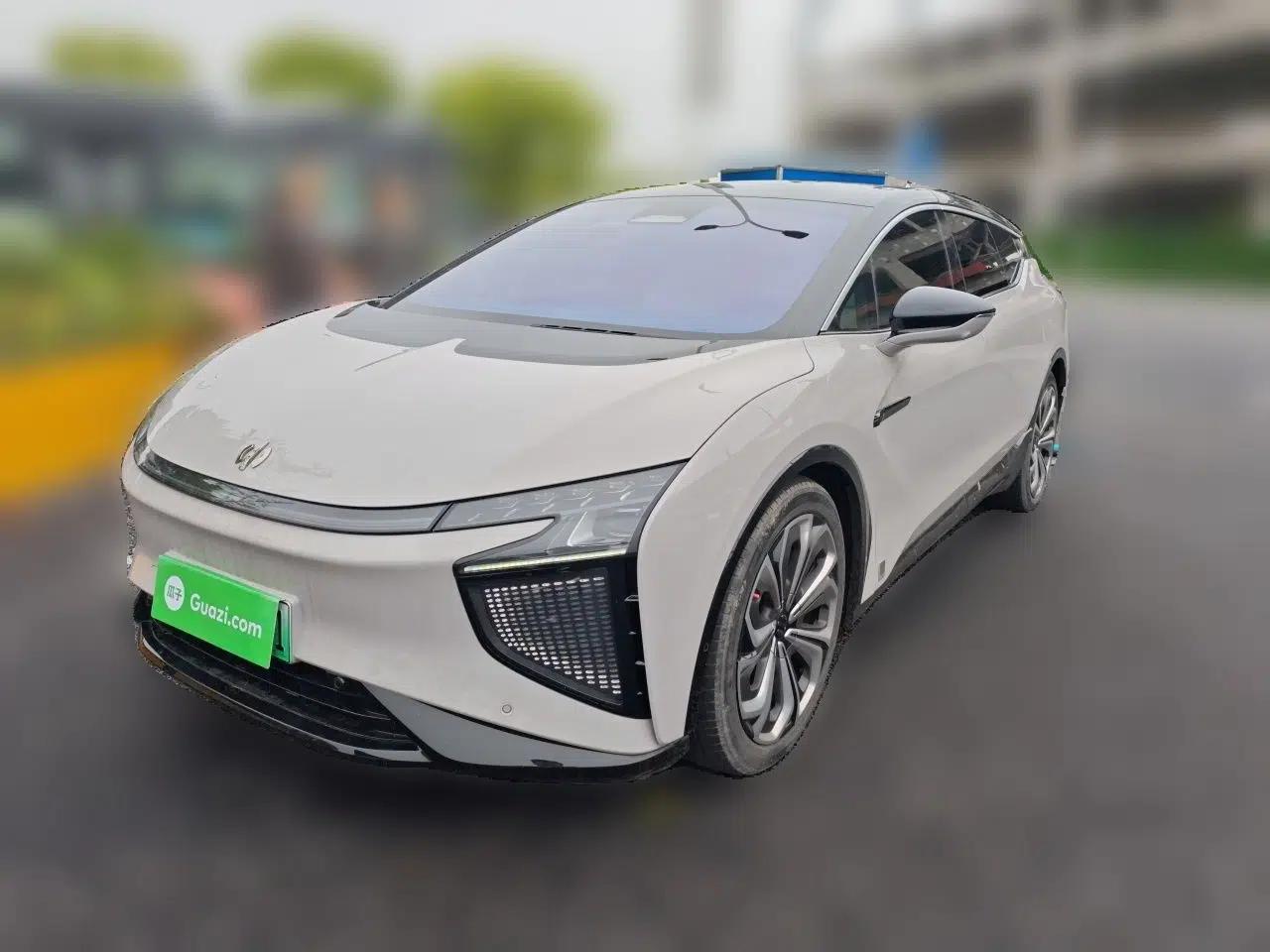 HiPhi X 2021 Founder Edition 6-seater — миниатюра 1