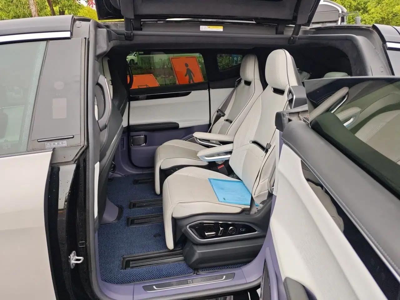 HiPhi X 2021 Founder Edition 6-seater — миниатюра 18