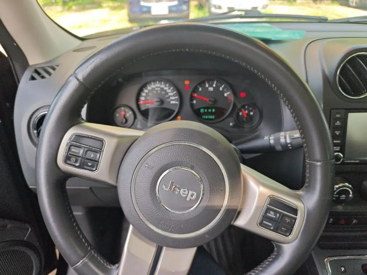 Jeep Patriot 2013 2.4 Luxury Navigation Edition — миниатюра 11