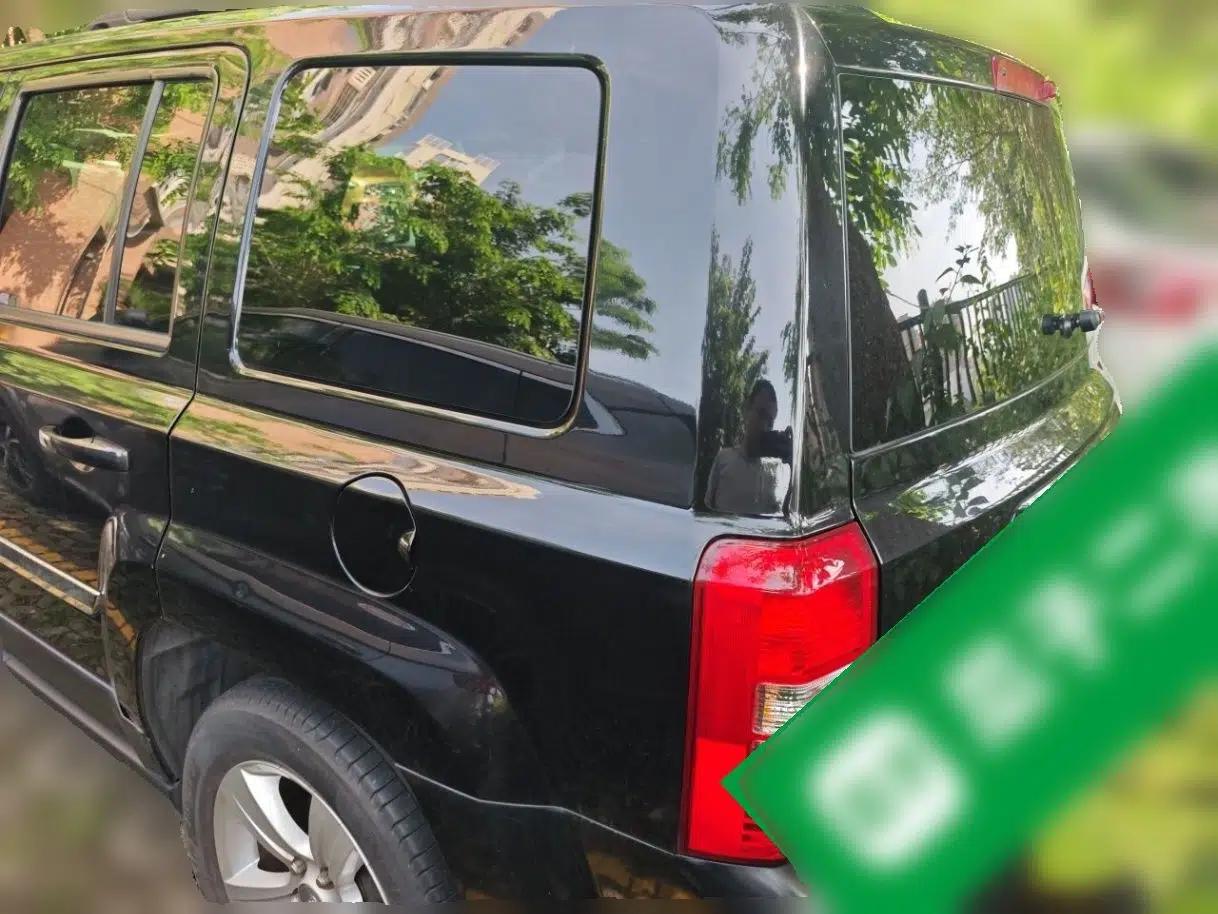 Jeep Patriot 2013 2.4 Luxury Navigation Edition — миниатюра 4