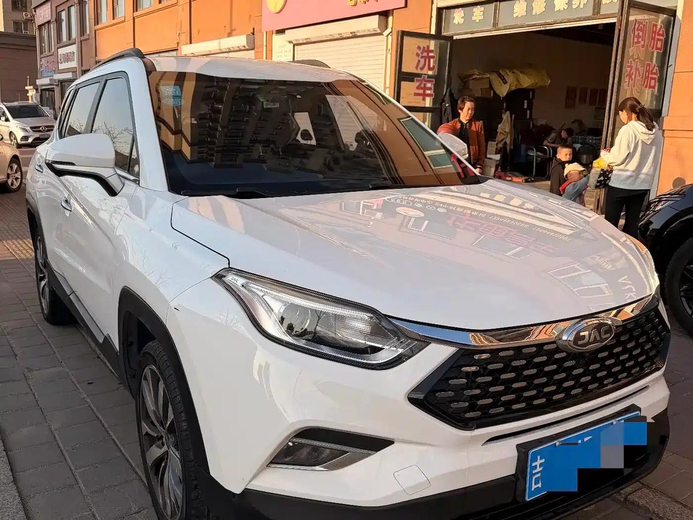 Refine S4 2019 1.6L CVT Premium Edition — миниатюра 3