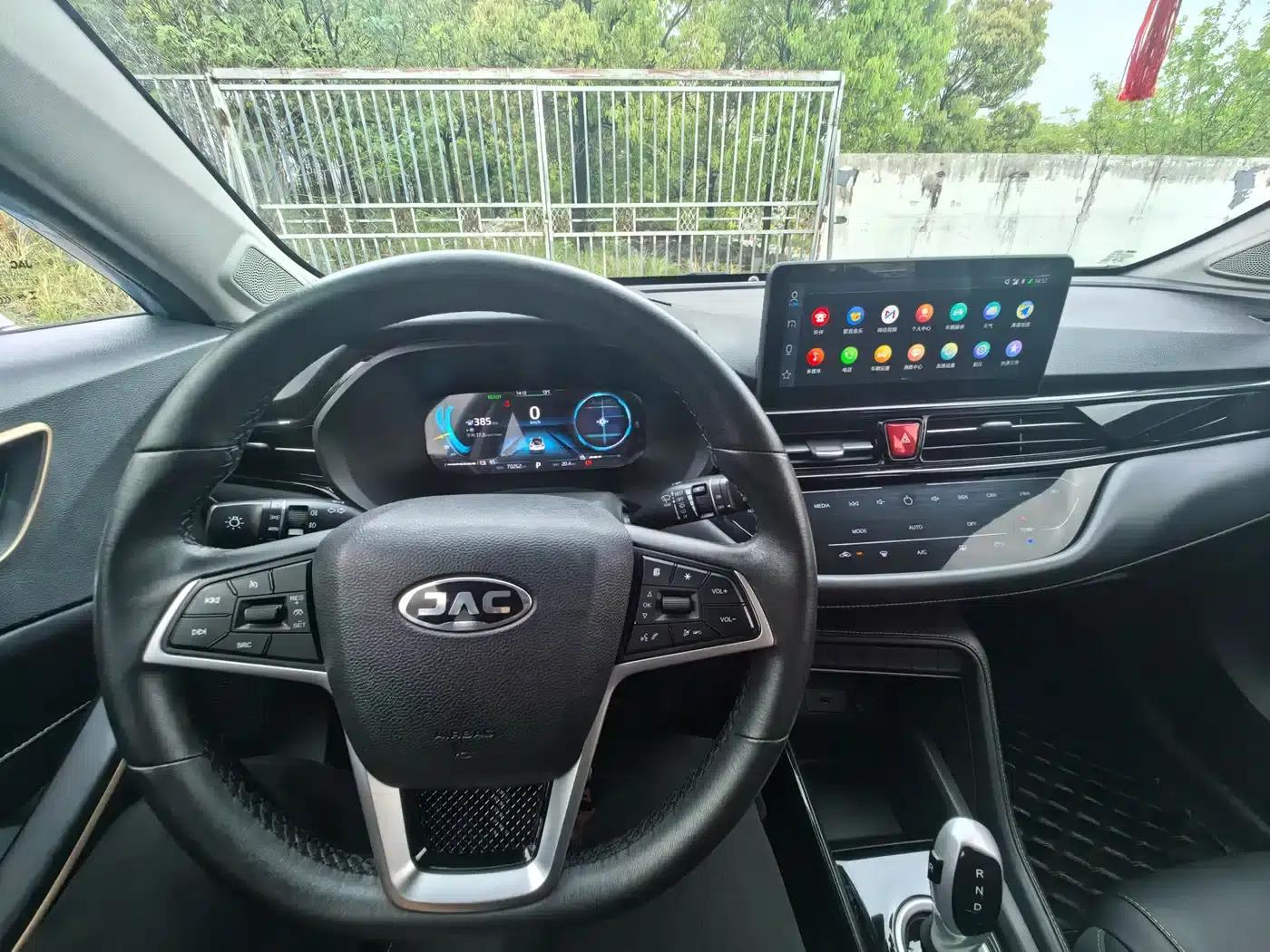 JAC iEVS4 2019 Luxury Smart Edition — миниатюра 13