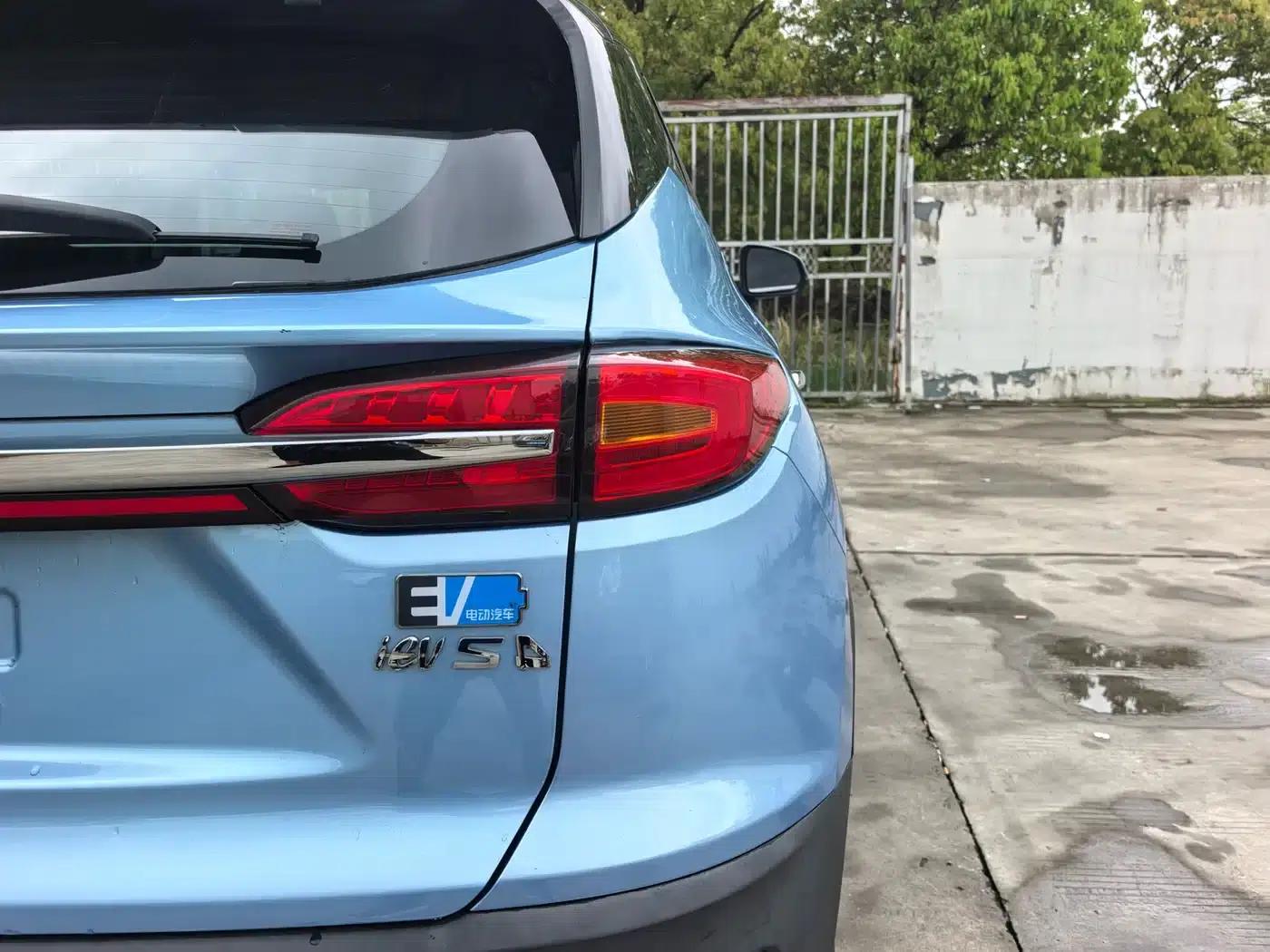 JAC iEVS4 2019 Luxury Smart Edition — миниатюра 17