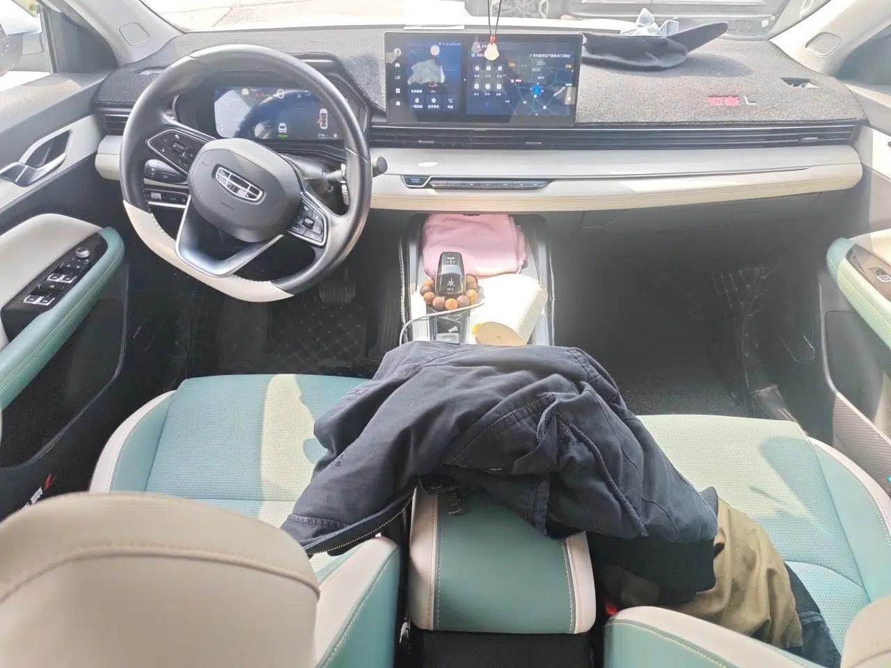 Geely Auto Emgrand L HiP 2022 1.5TD-DHT Pro 100KM Super Rui — миниатюра 10