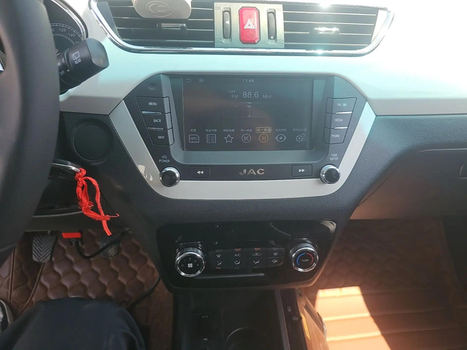 JAC Group Refine S2 2015 1.5L Manual Luxury Model — миниатюра 15