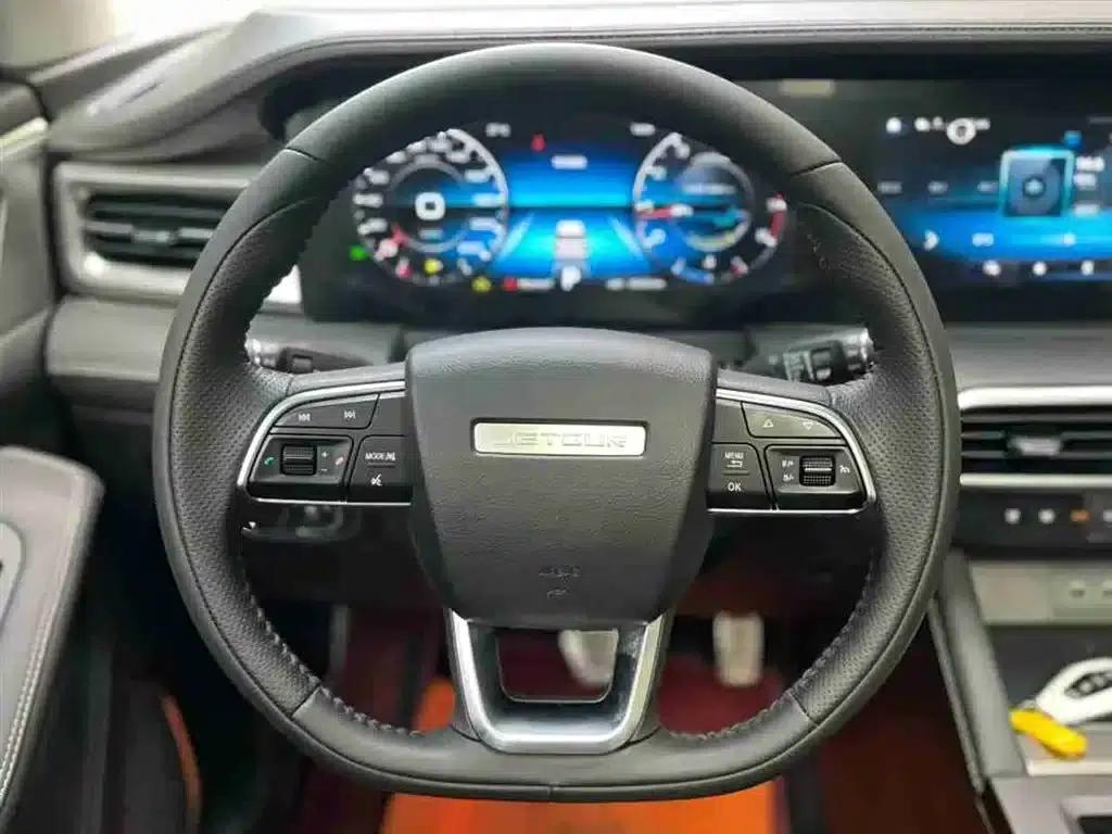 Jetour X90 PLUS 2023 Model 1.6TD DCT Flat-Level 5-Seater — миниатюра 6