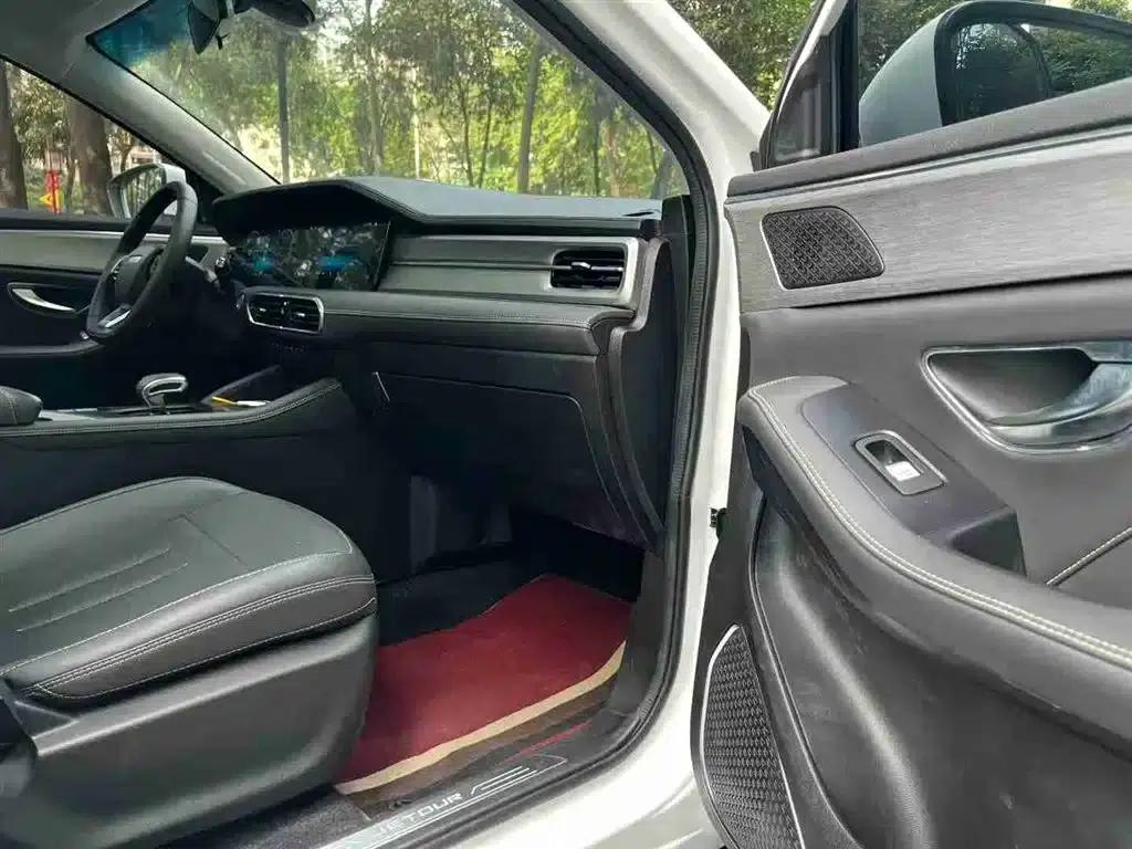 Jetour X90 PLUS 2023 Model 1.6TD DCT Flat-Level 5-Seater — миниатюра 8