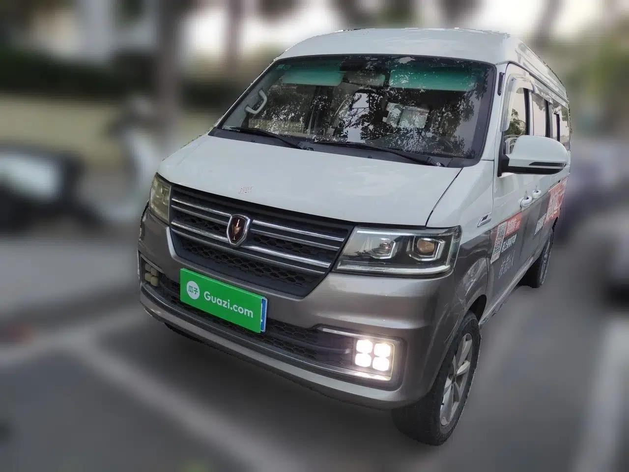 Jinbei New Hiace S 2021 1.5L Business-Grade Bus Non-Air-Conditioned Version China VI Standard SWC15M — миниатюра 1