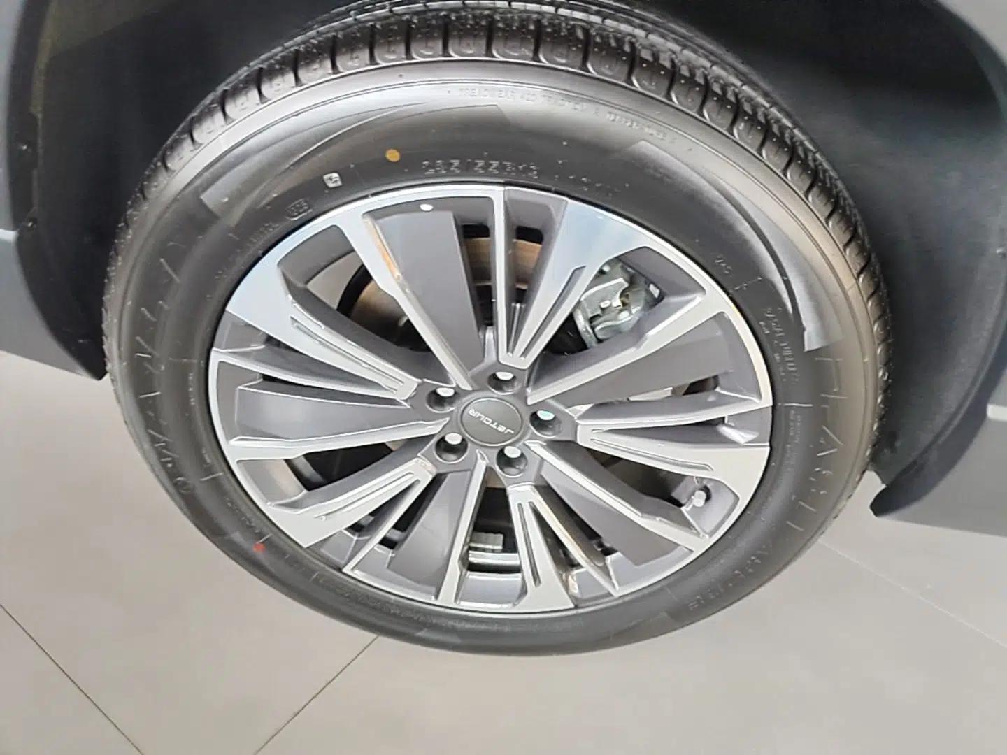 JETOUR X90 C-DM 2025 Elite Edition 7-Seater — миниатюра 10