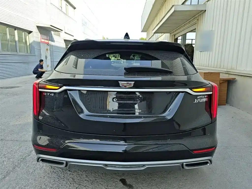 2023 Cadillac GT4 25T Luxury — миниатюра 6