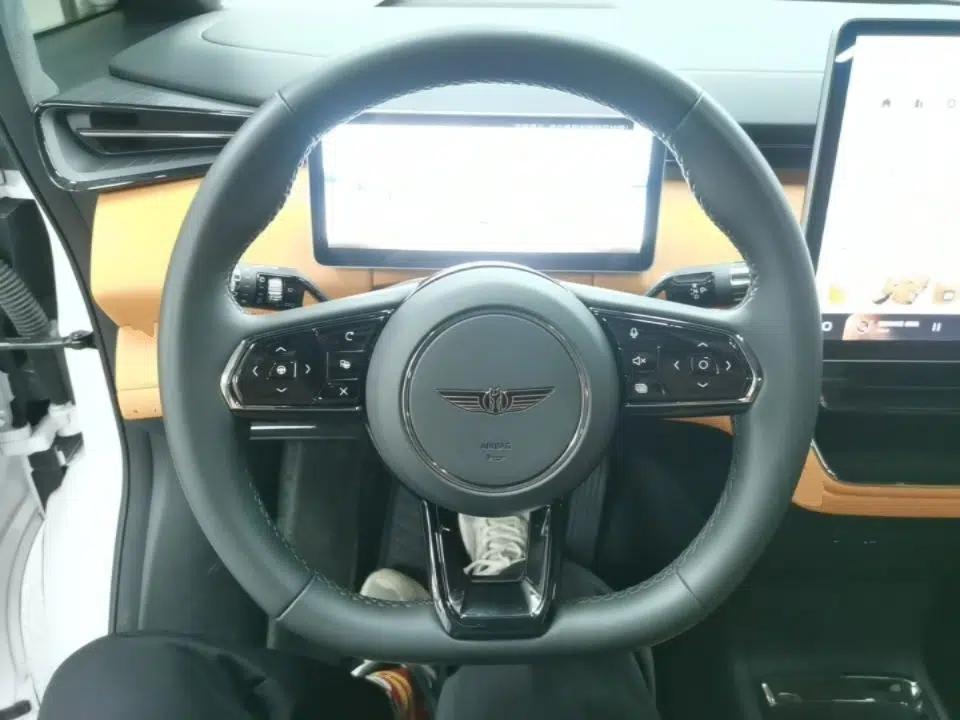 Geely Galaxy LEVC L380 2024 140-Degree 6-Seater All-Wheel-Drive Ultra — миниатюра 14