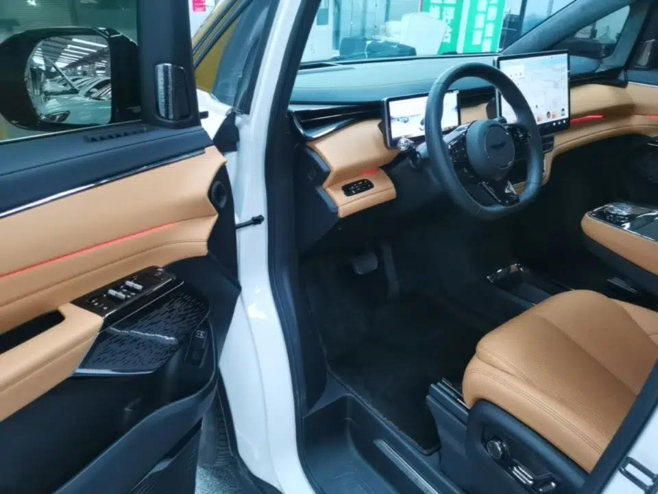 Geely Galaxy LEVC L380 2024 140-Degree 6-Seater All-Wheel-Drive Ultra — миниатюра 19