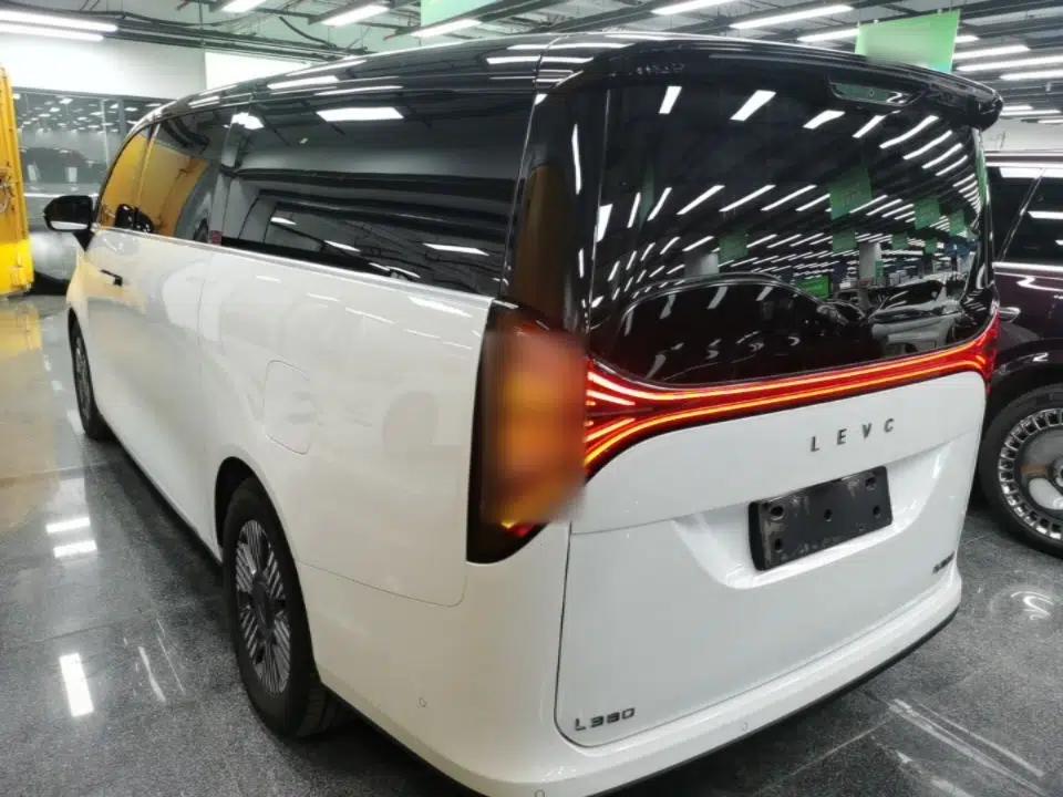 Geely Galaxy LEVC L380 2024 140-Degree 6-Seater All-Wheel-Drive Ultra — миниатюра 4
