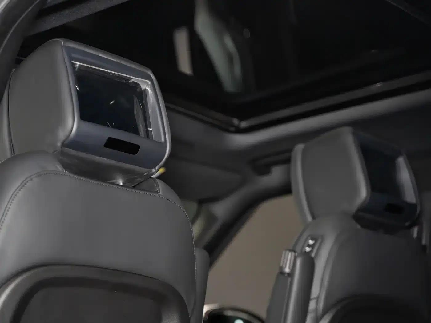 Range Rover Sport Hybrid 2019 P400e SE — миниатюра 22
