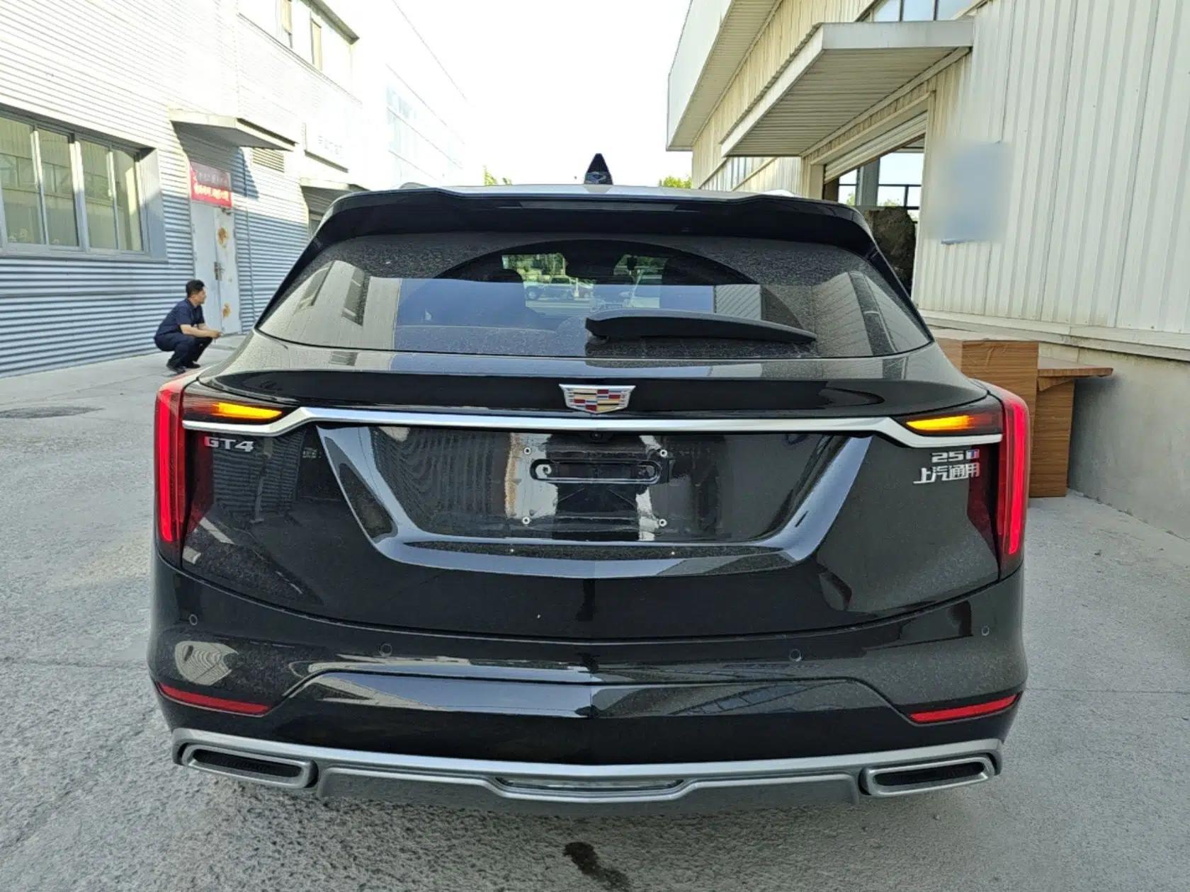 Cadillac GT4 2023 25T Luxury Model — миниатюра 5
