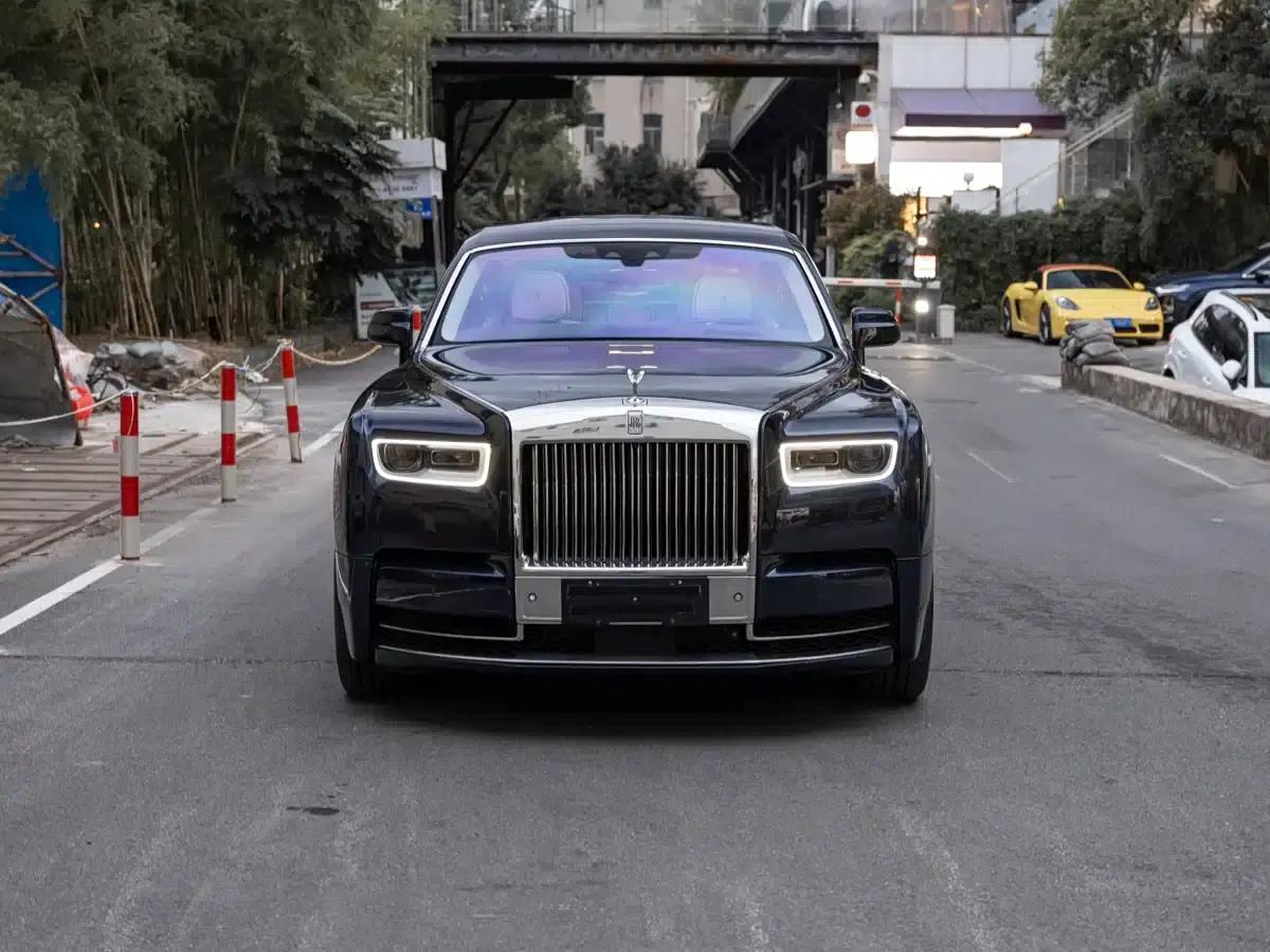2018 Phantom 6.7T Long Wheelbase — миниатюра 2