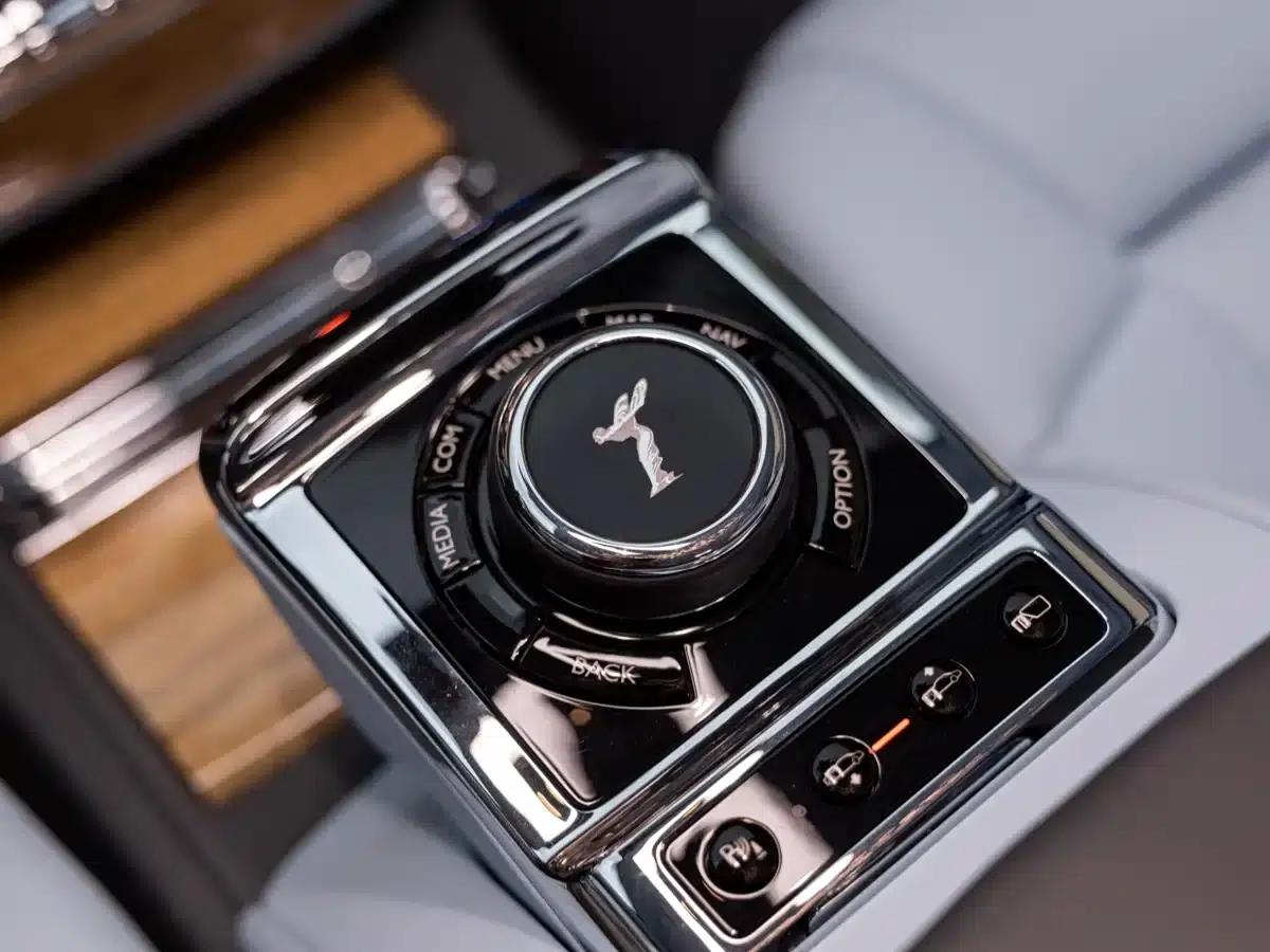 2018 Phantom 6.7T Long Wheelbase — миниатюра 16