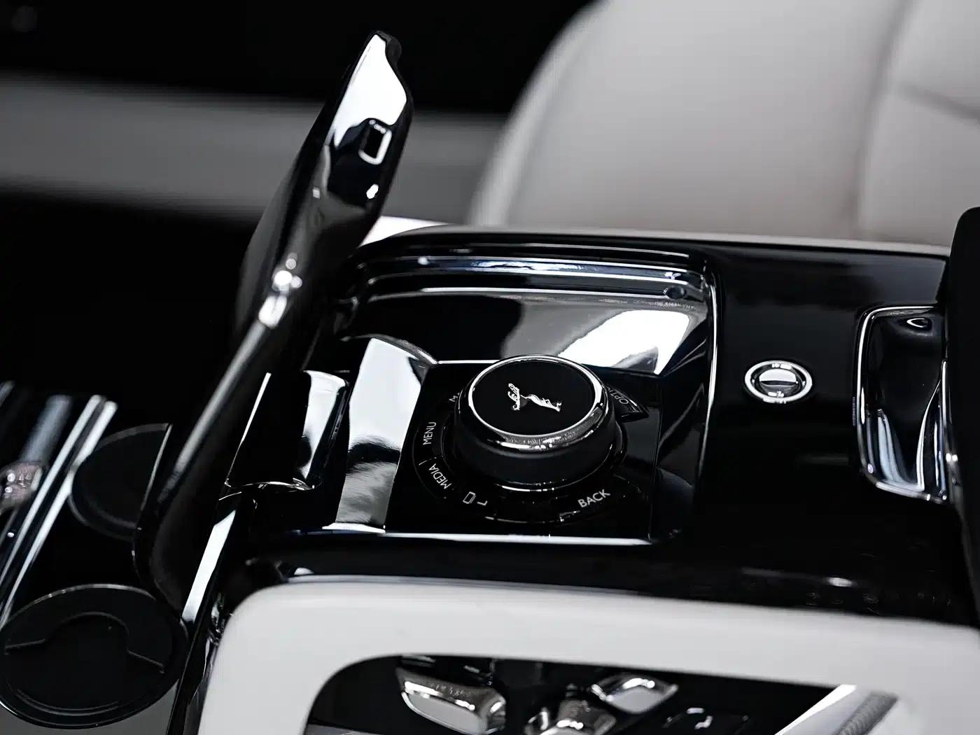 2018 Phantom 6.7T Long Wheelbase — миниатюра 18