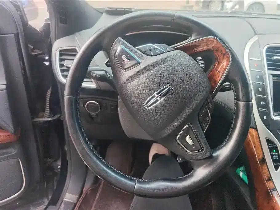 Lincoln MKX 2015 2.7T AWD Premium Edition — миниатюра 15