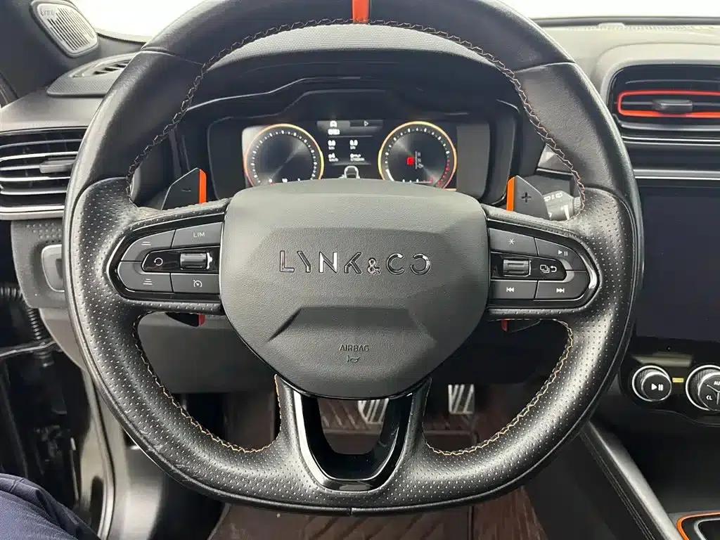 Lynk & Co 02 Hatchback 2021 2.0TD Halo — миниатюра 5