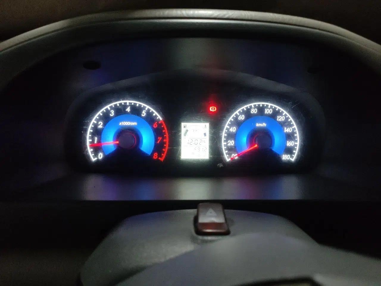 Suzuki Wagon R 2011 e 1.4L Manual Utility Model — миниатюра 12