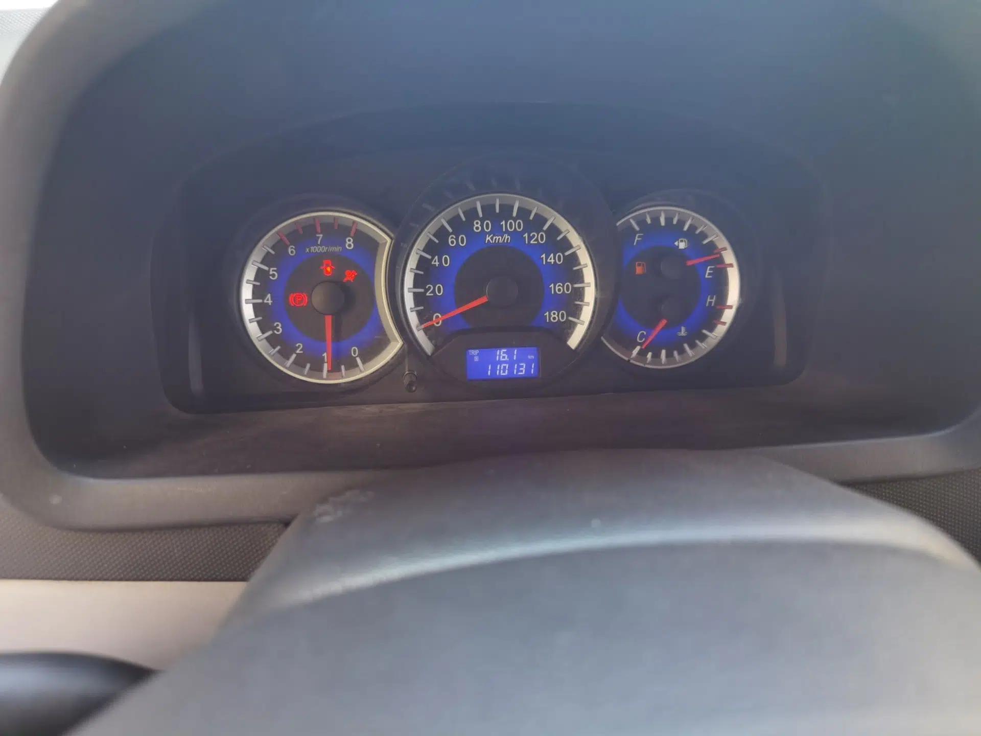 Suzuki Wagon R X5 2013 Luxury Edition 1.4L Standard Model — миниатюра 13