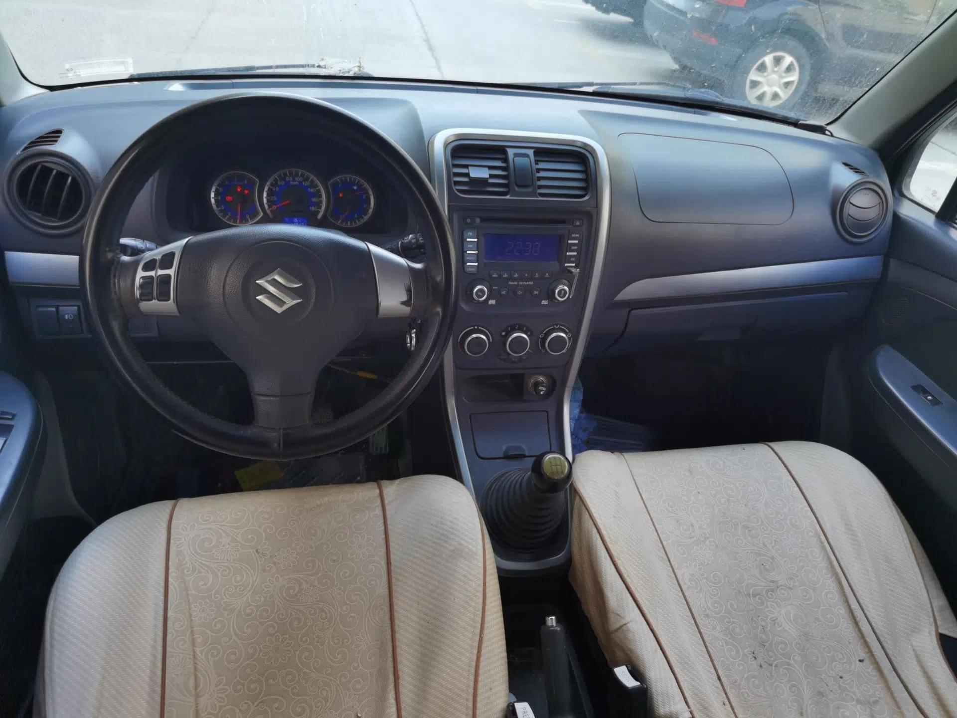 Suzuki Wagon R X5 2013 Luxury Edition 1.4L Standard Model — миниатюра 10