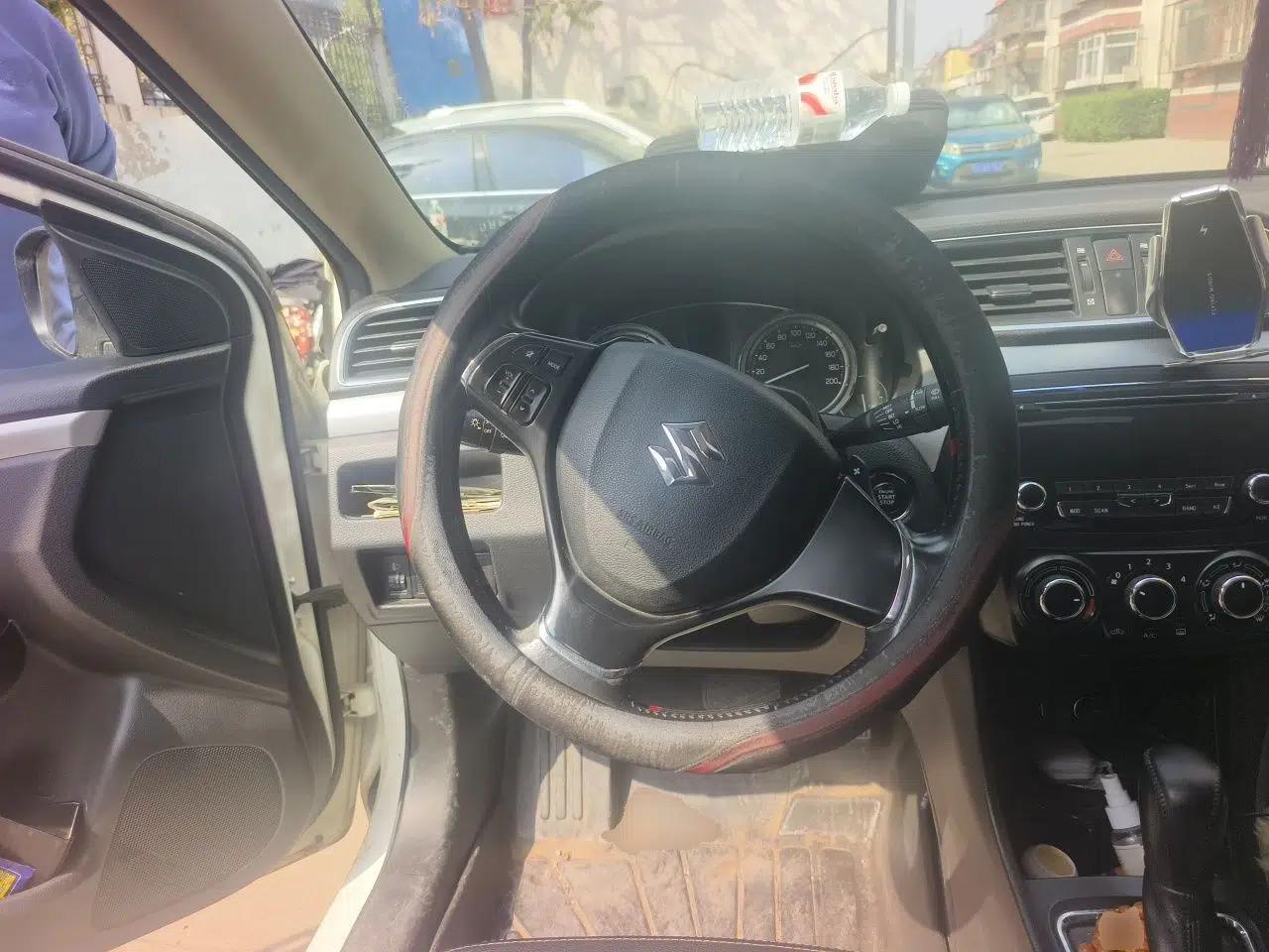 Suzuki Alivio 2015 1.6L Automatic Enjoyment Model — миниатюра 11