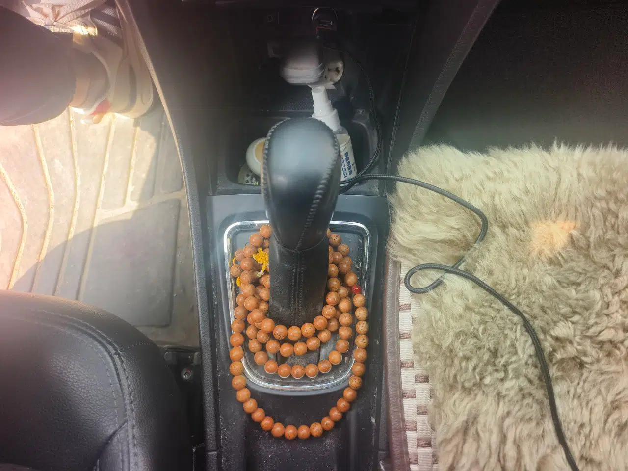 Suzuki Alivio 2015 1.6L Automatic Enjoyment Model — миниатюра 15