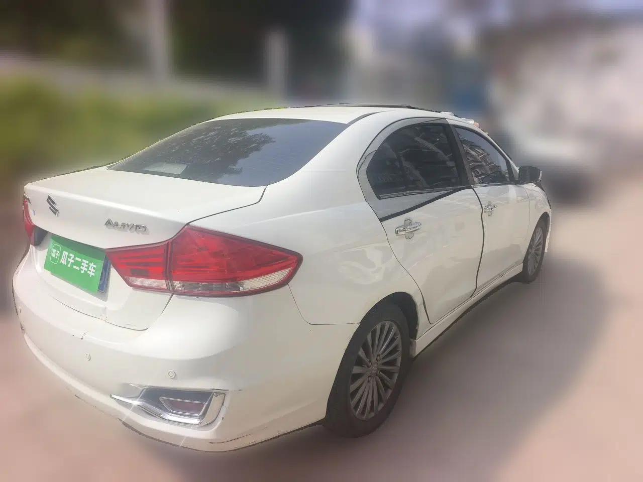 Suzuki Alivio 2015 1.6L Automatic Enjoyment Model — миниатюра 6