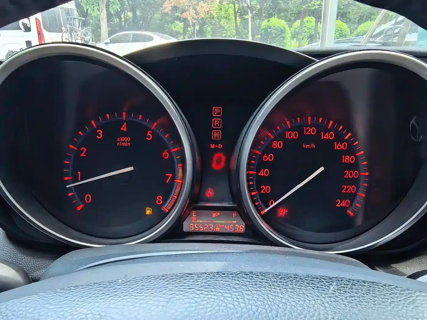 Mazda3 Axela 2012 Hatchback 2.0L Automatic Luxury — миниатюра 11