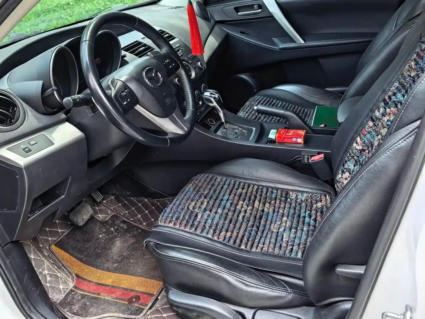 Mazda3 Axela 2012 Hatchback 2.0L Automatic Luxury — миниатюра 7